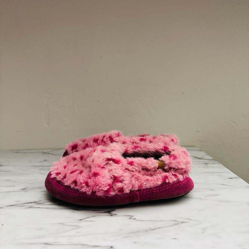Acorn Pink Fuzzy Slippers Girls Size 12-13